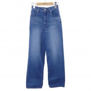 ヤヌーク YANUK ジーンズ