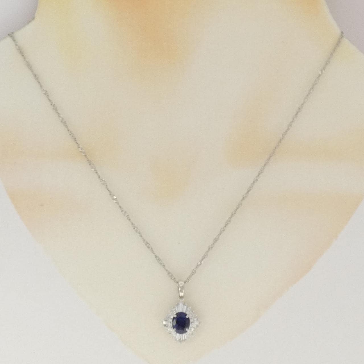 PT900/PT850 サファイヤ ネックレス 1.74CT