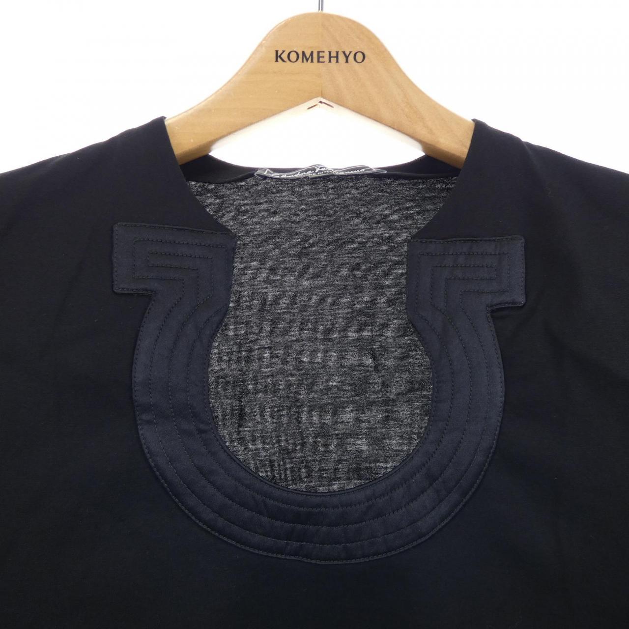 サルヴァトーレフェラガモ SALVATORE FERRAGAMO Tシャツ