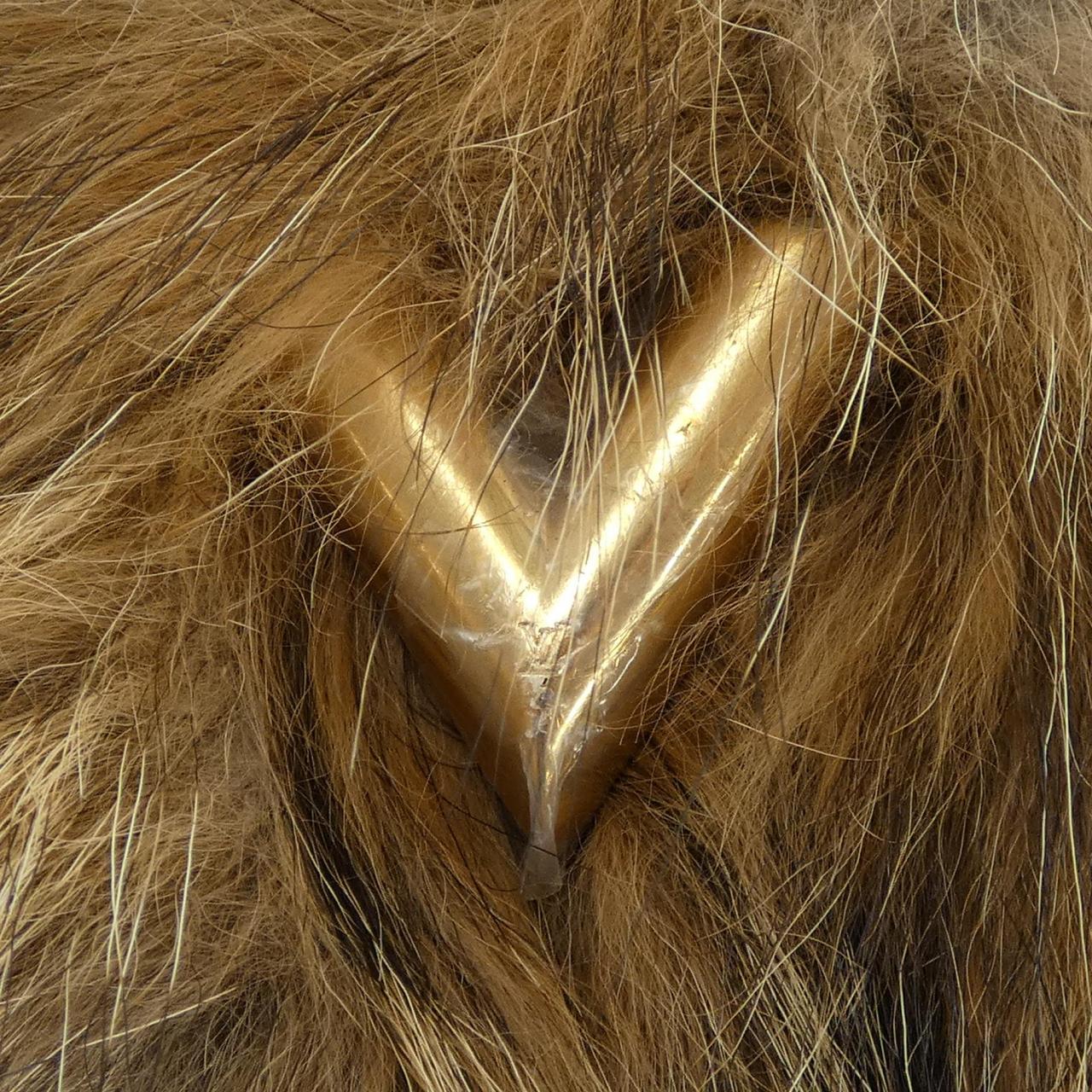 LOUIS VUITTON VUITTON STOLE