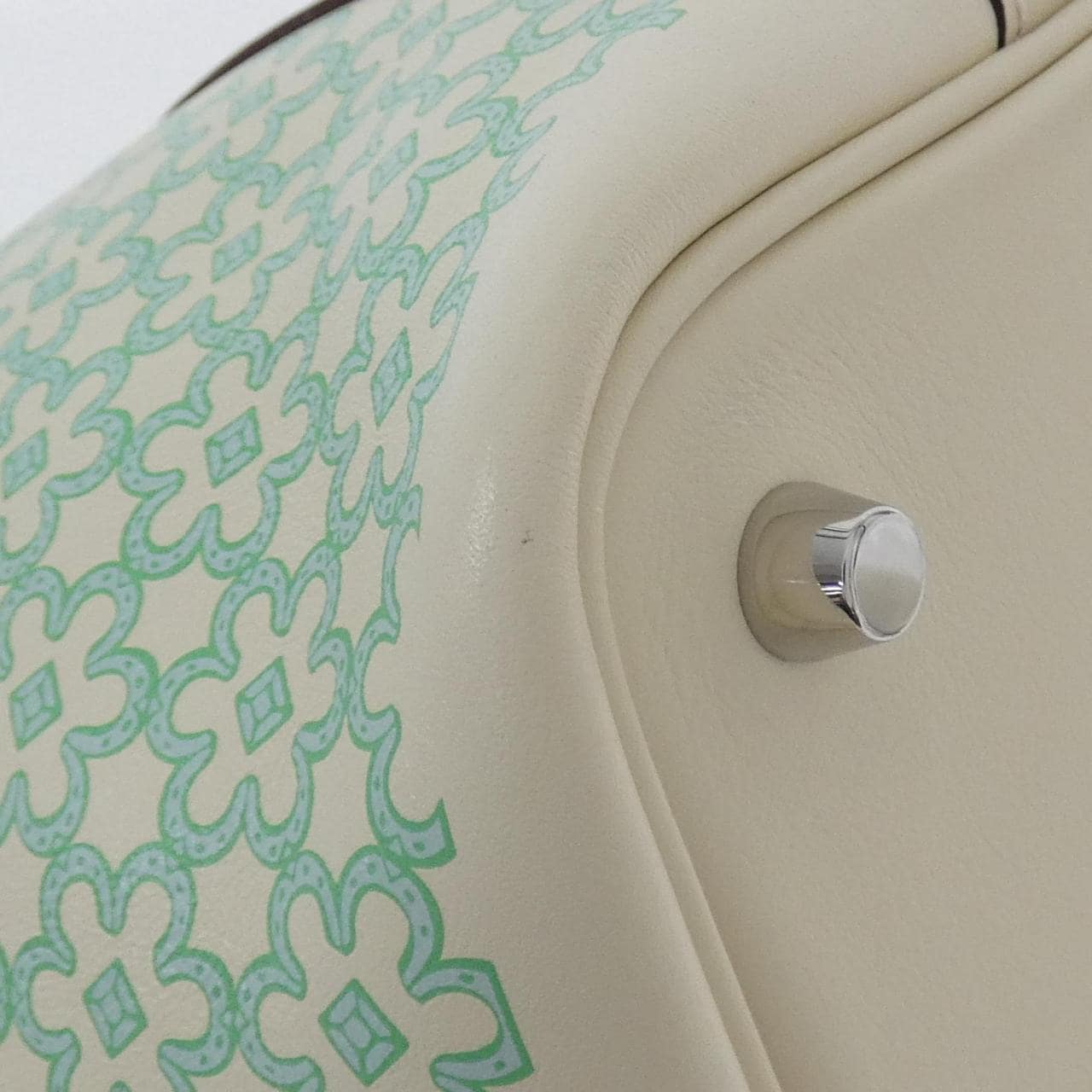 エルメス LUCKY DAISY ピコタン ロック PM 083546CK バッグ