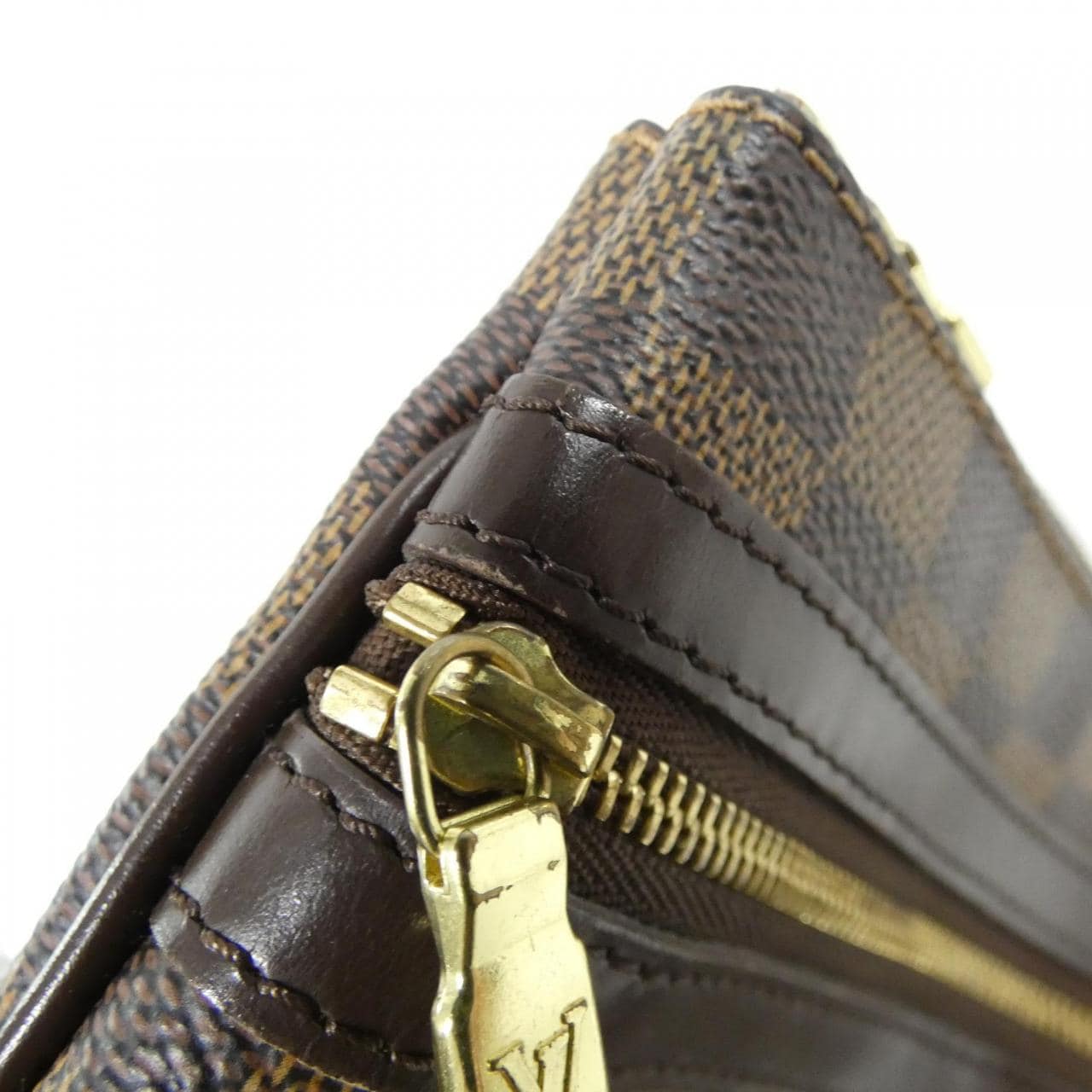 LOUIS VUITTON Damier Pochette Bossfort N51111 单肩包