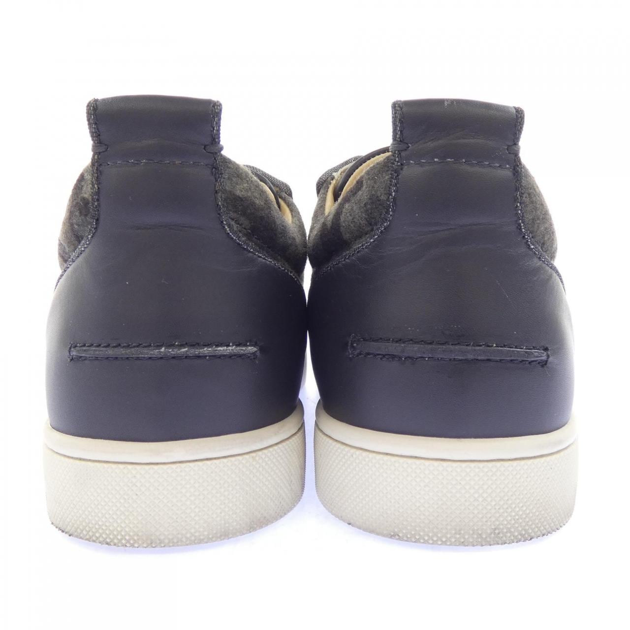 クリスチャンルブタン CHRISTIAN LOUBOUTIN a1700 スニーカー