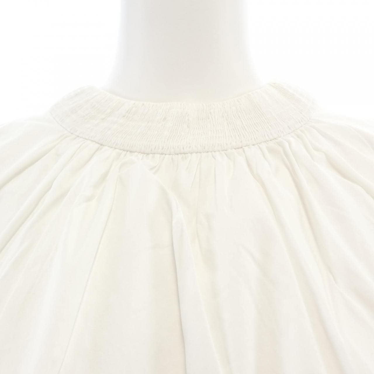 トゥモローランドコレクション TOMORROW LAND COLLEC トップス
