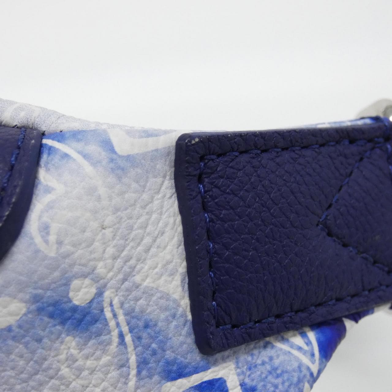 ルイヴィトン モノグラム バンダナ ディスカバリー バムバッグ PM M20587 ショルダーバッグ