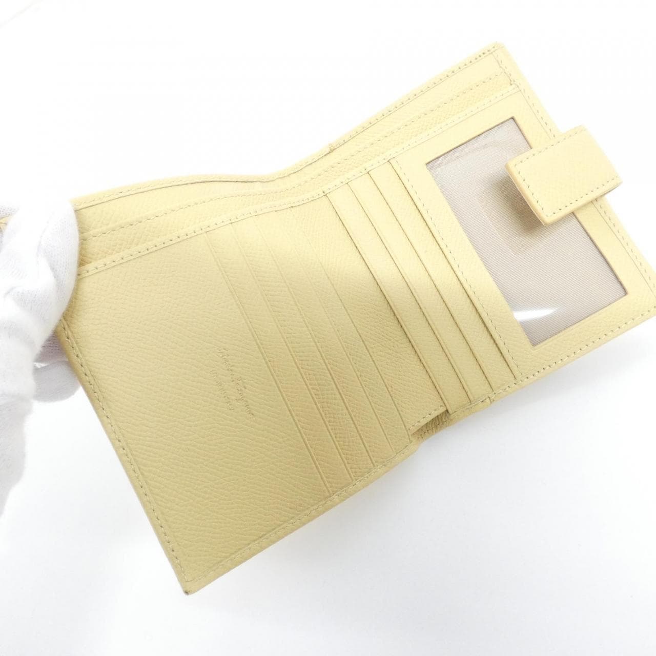 サルヴァトーレフェラガモ 22 C877 財布