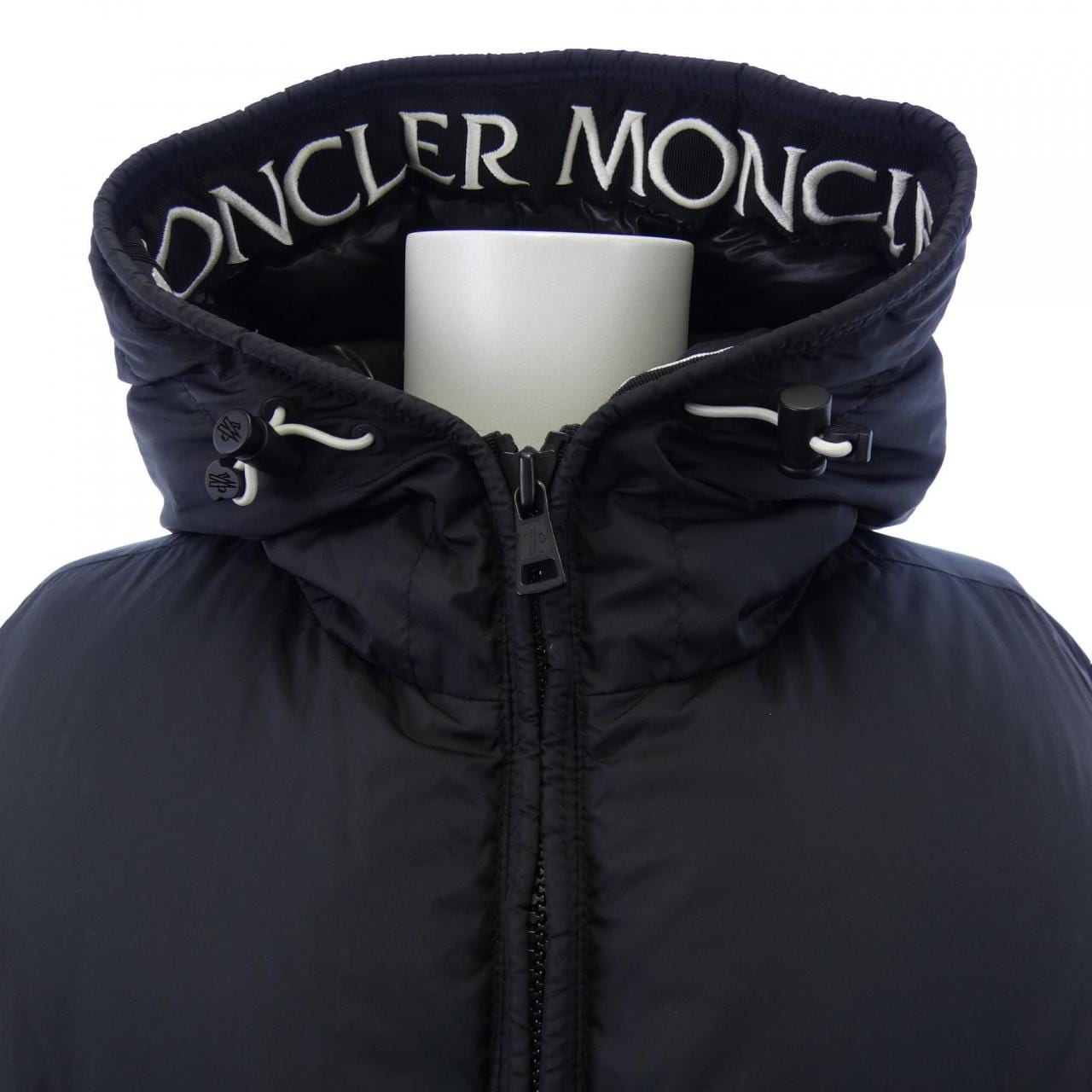 モンクレール MONCLER MONTCLA ダウンジャケット