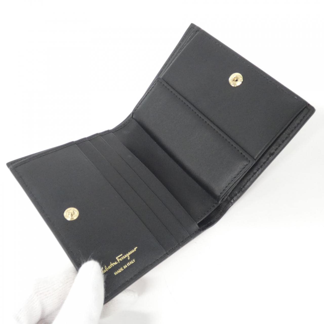 サルヴァトーレフェラガモ 22 D780 財布