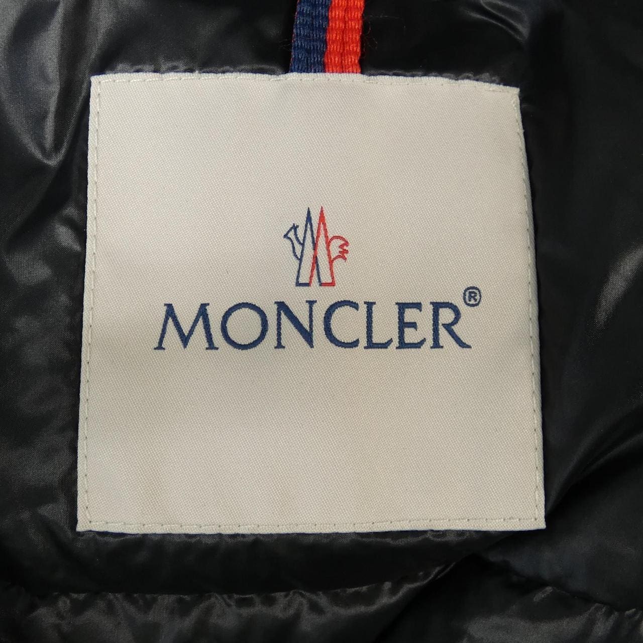 モンクレール MONCLER ダウンジャケット