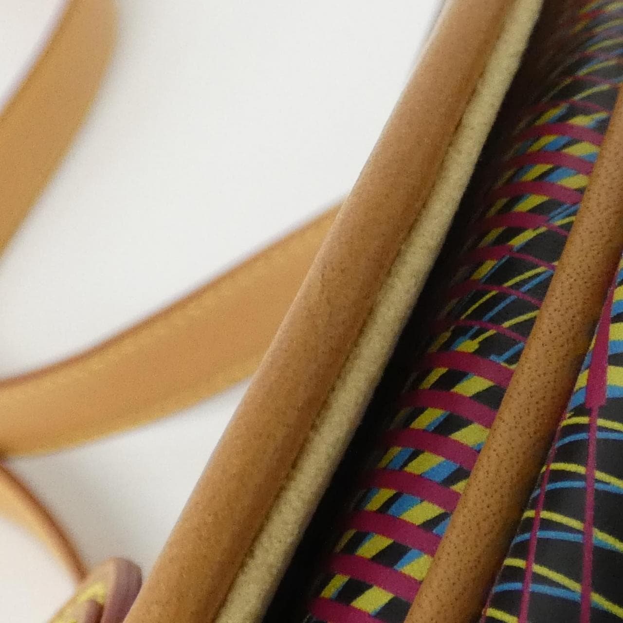 ルイヴィトン モノグラム LVポップ タンブラン M55460 ショルダーバッグ