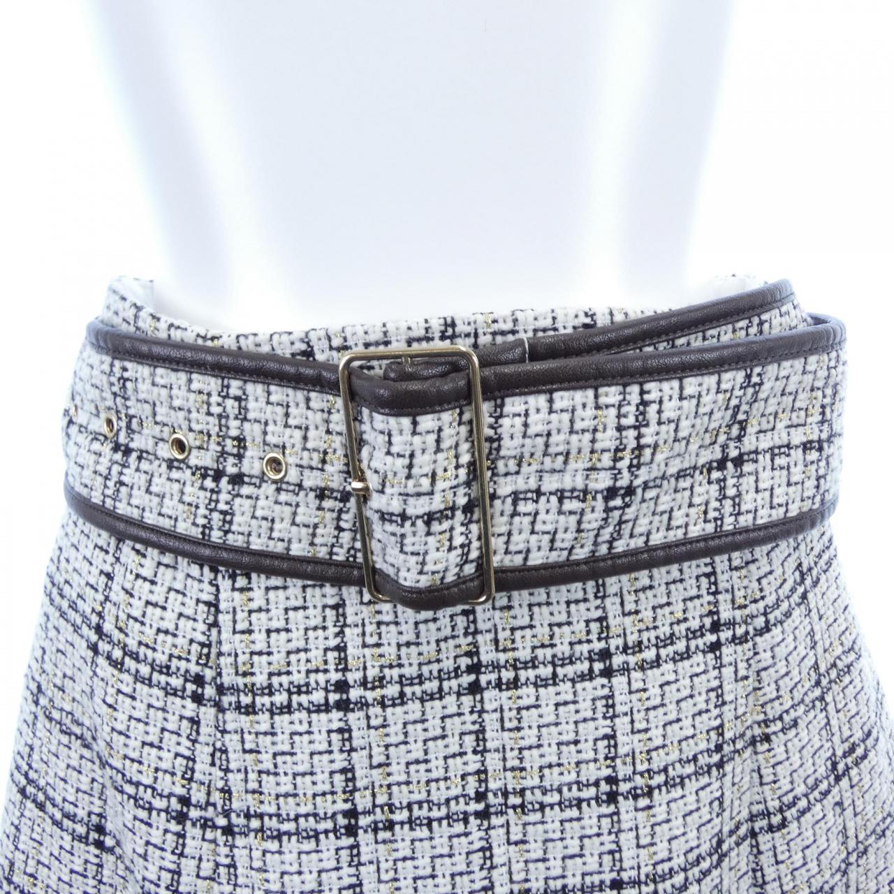 ノエラ Noela スカート