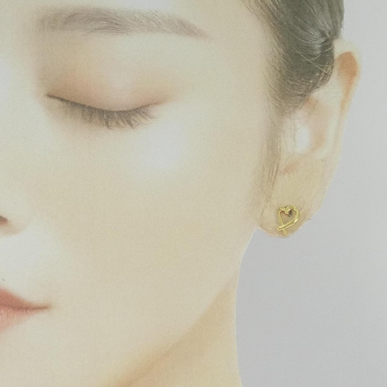 ティファニー ラビングハート ピアス