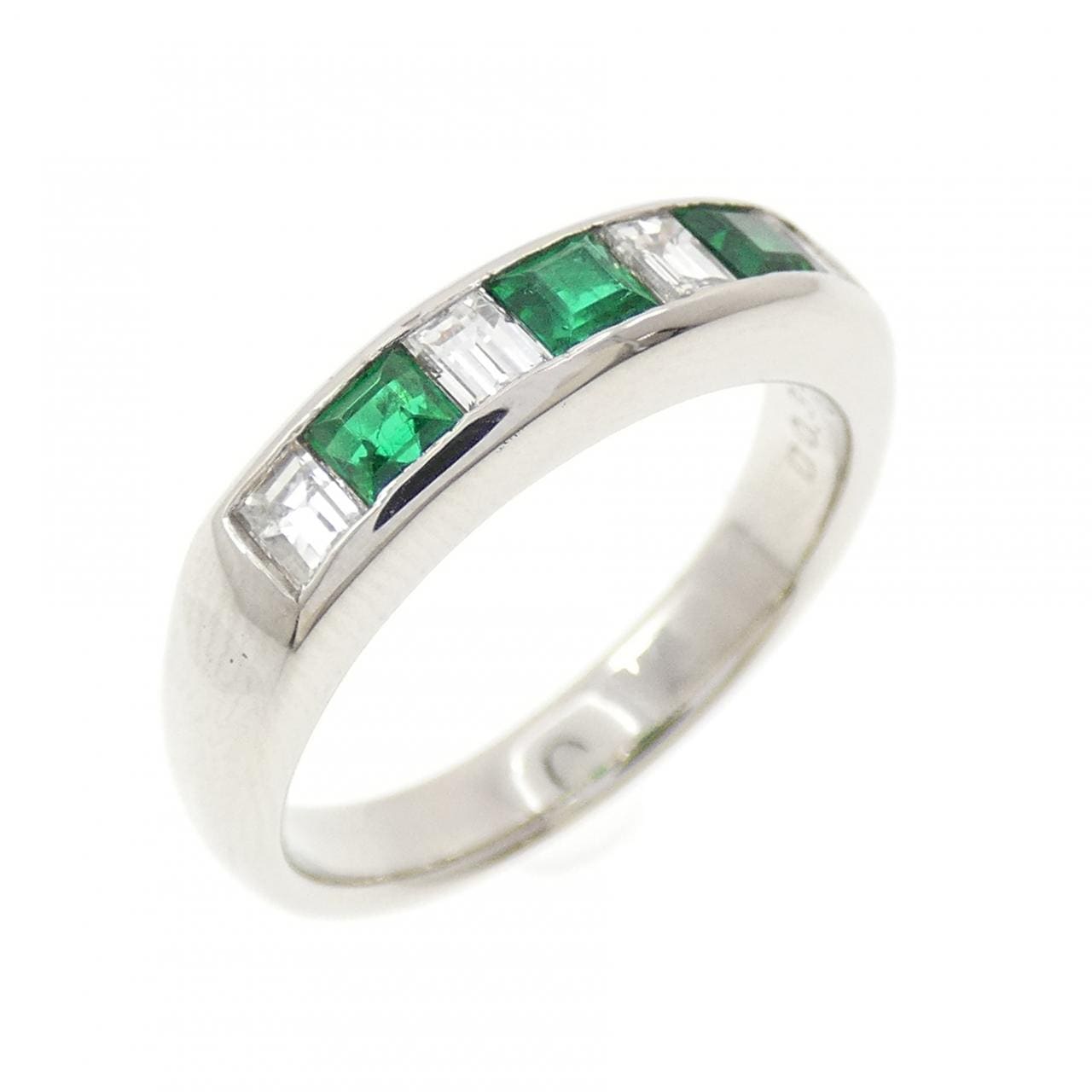 PT900 エメラルド リング 0.35CT