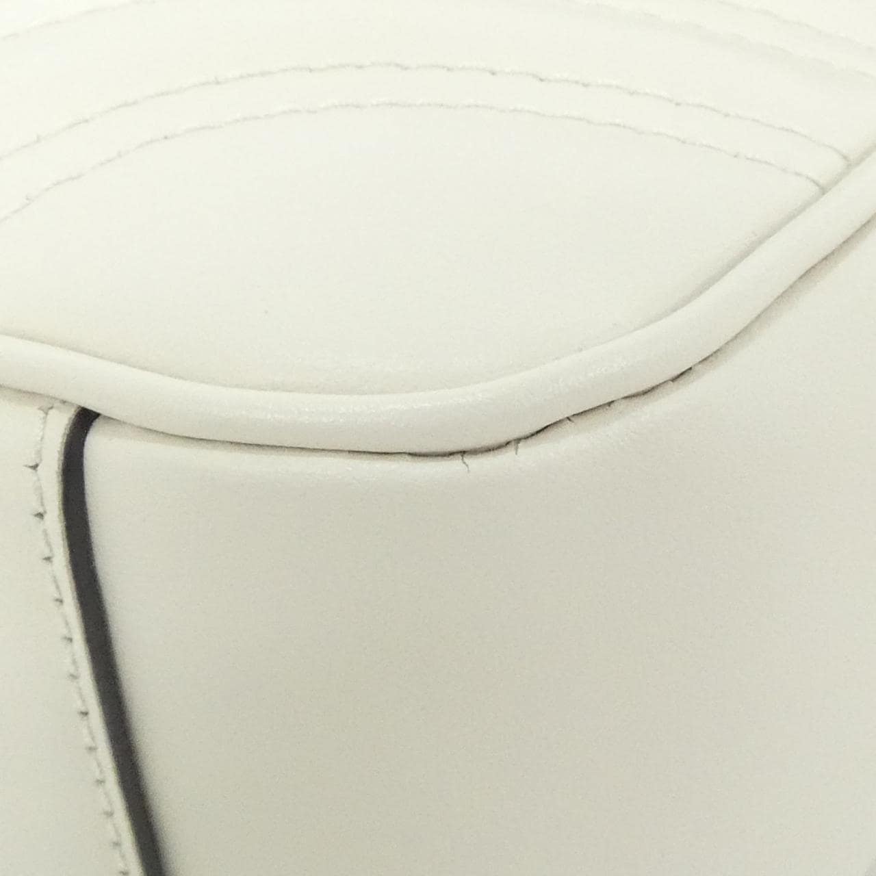 グッチ GG MARMONT 443497 DTDID ショルダーバッグ