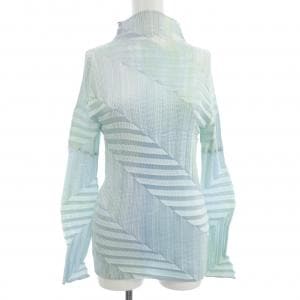 イッセイミヤケ ISSEY MIYAKE IM01FJ287 トップス