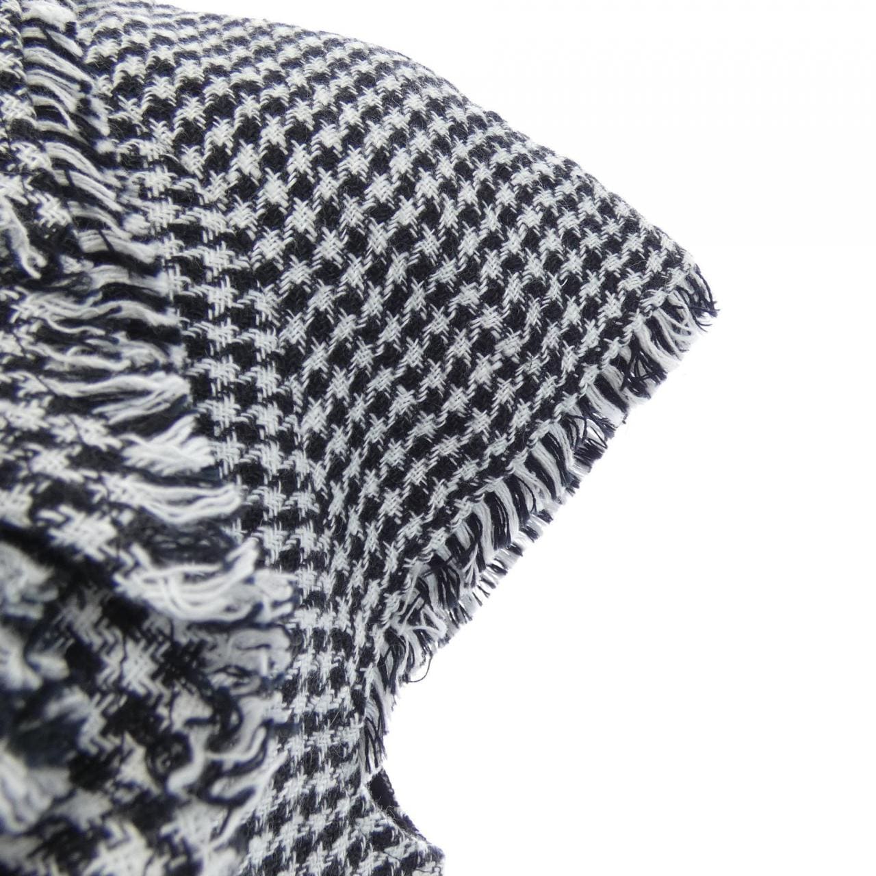 タエアシダ TAE ASHIDA ベスト