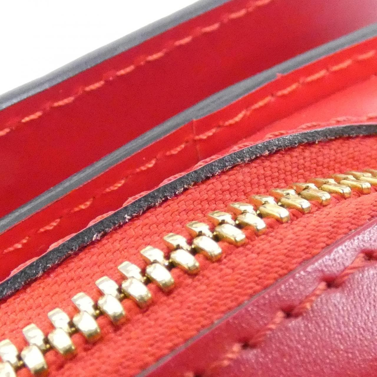 ルイヴィトン エピ ポンヌフ M52057 バッグ