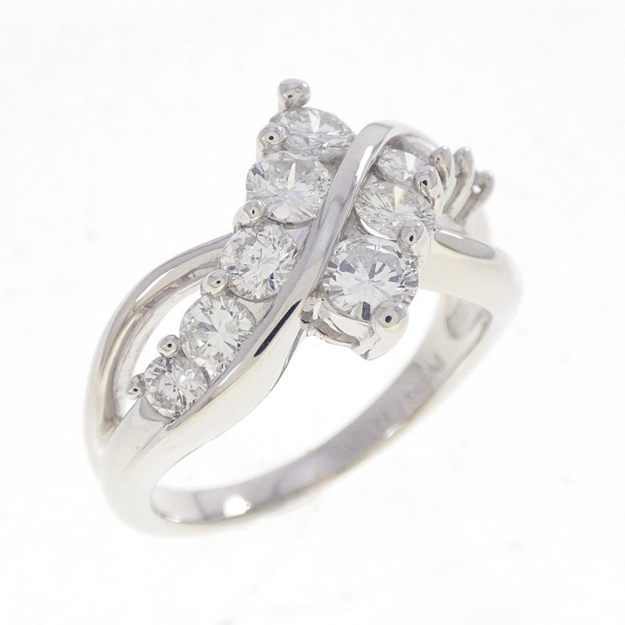 PT900 ダイヤモンド リング 1.00CT