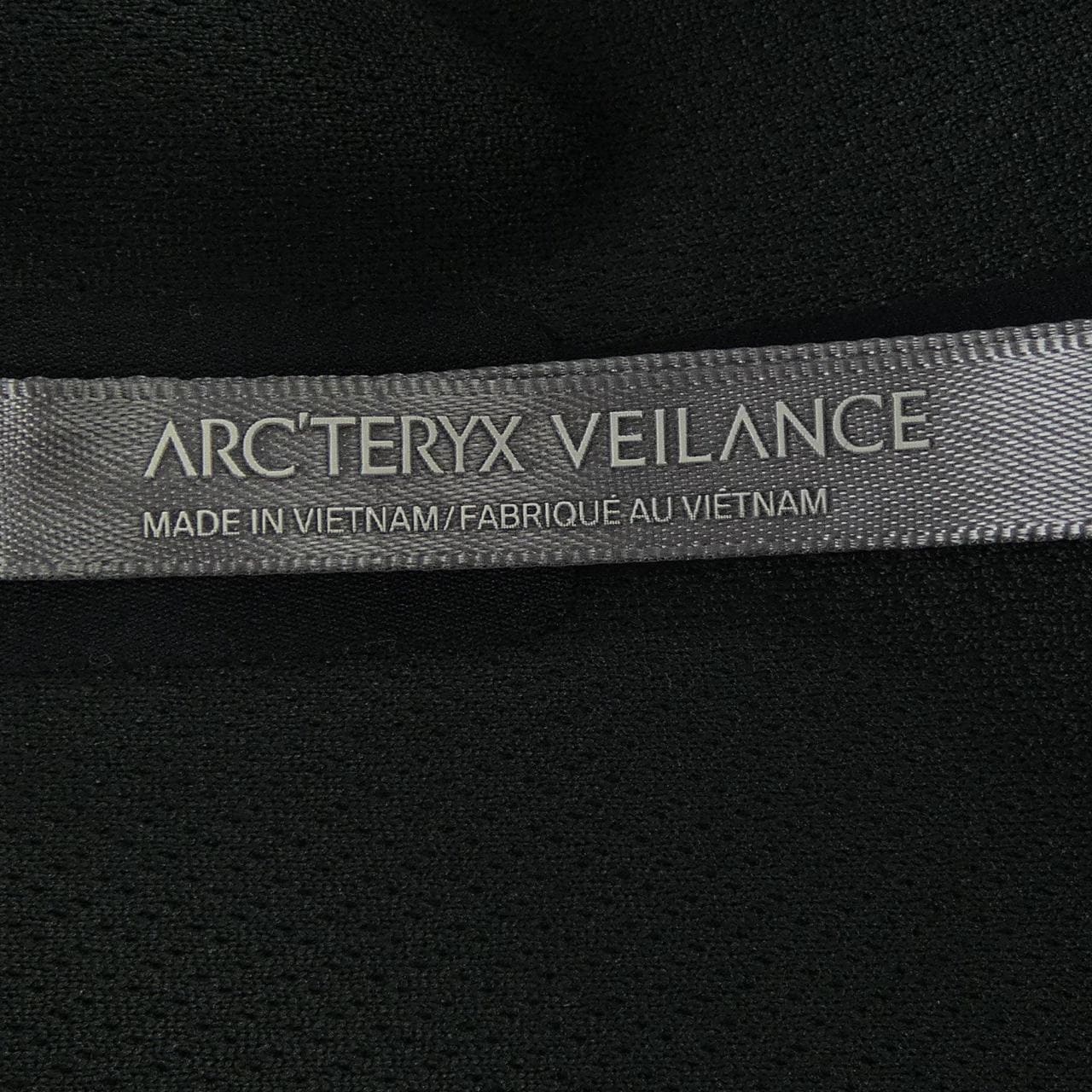 アークテリクスヴェイランス ARC'TERYX VEILANCE X000007675-0524X000007675 スーツ