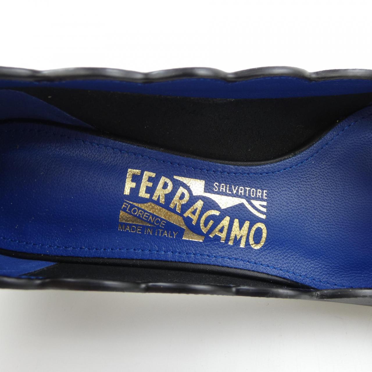 サルヴァトーレフェラガモ SALVATORE FERRAGAMO パンプス