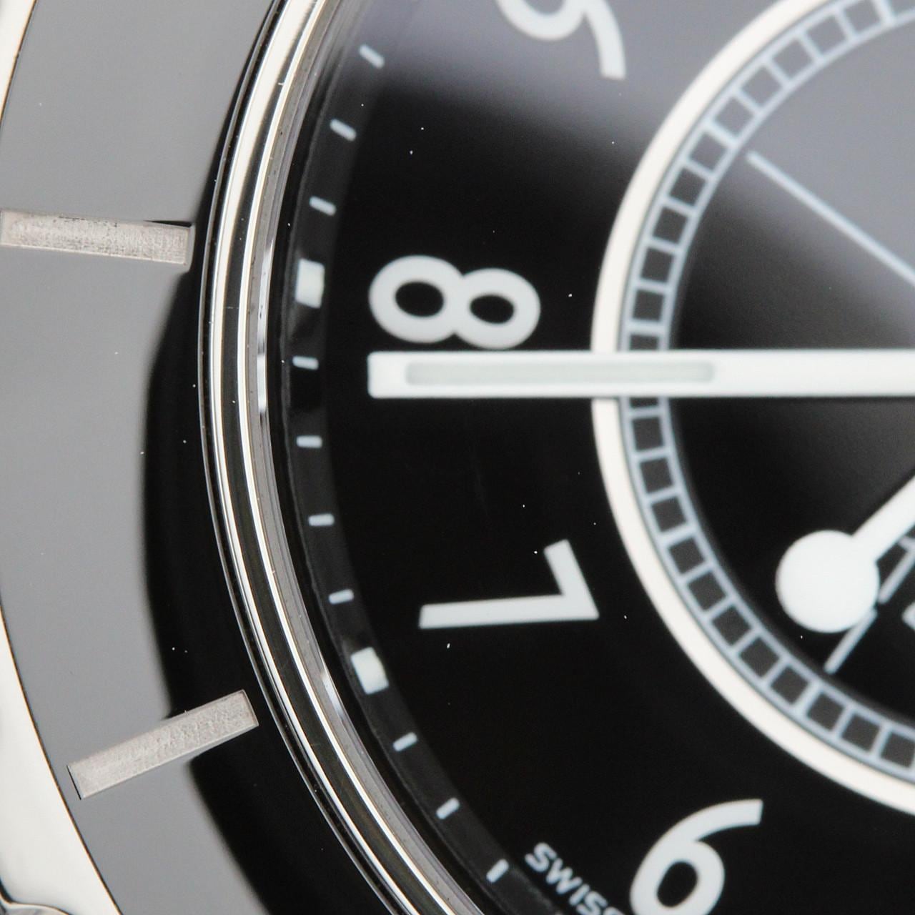 シャネル J12 33mmセラミック H0682 セラミック クォーツ