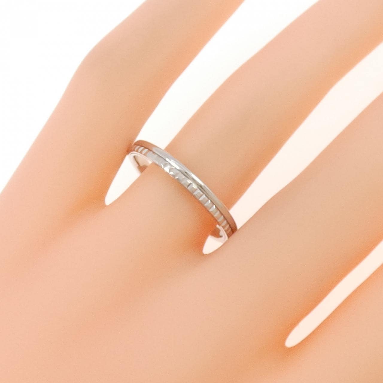 ブシュロン キャトル ラディアント リング