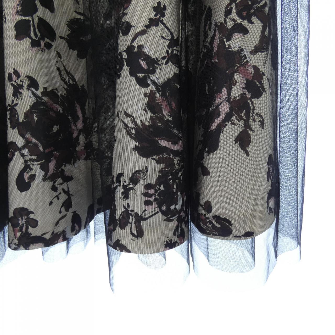 トゥービーシック TO BE CHIC スカート