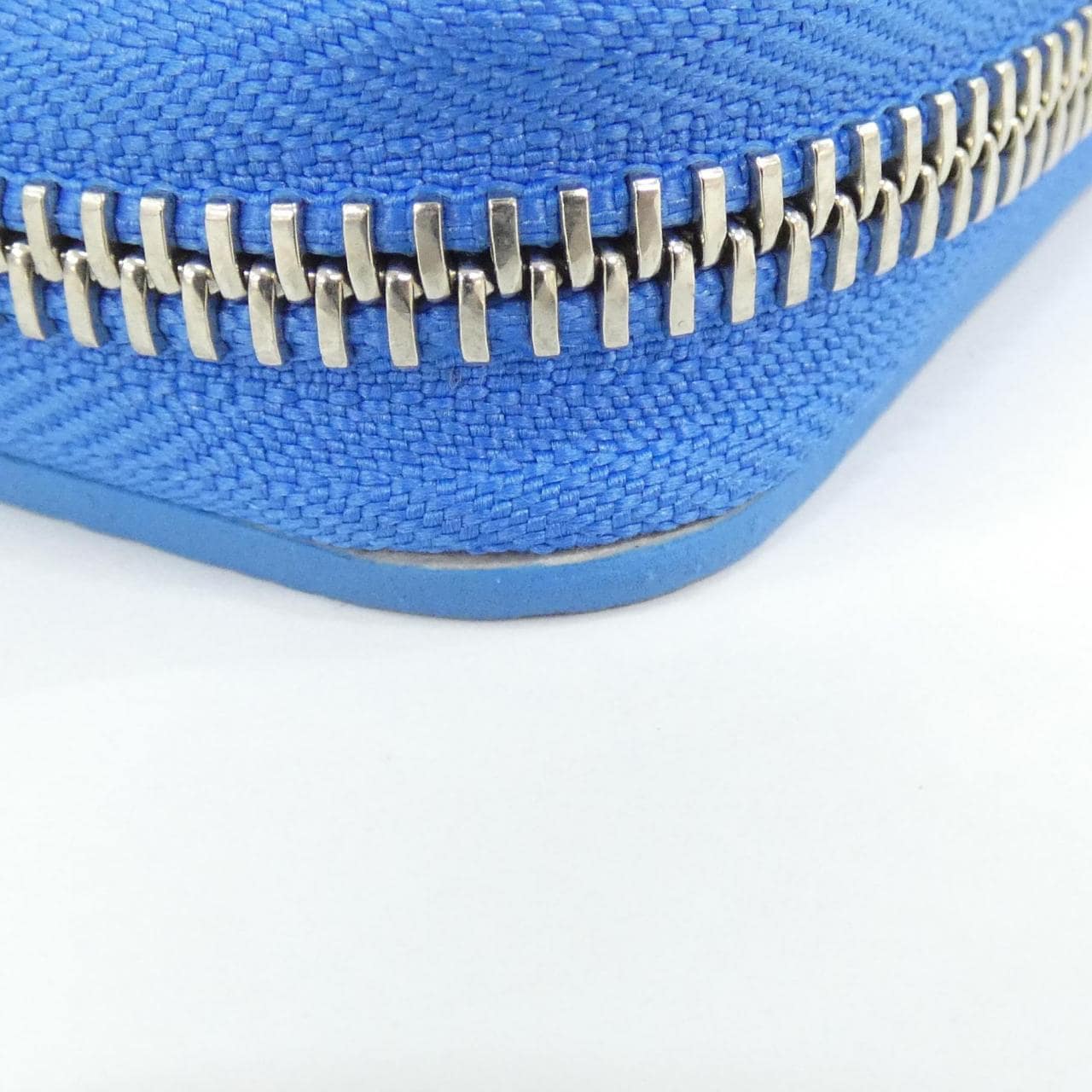 ルイヴィトン モノグラム アンプラント(LV X YK) ジッピー ウォレット M81954 財布