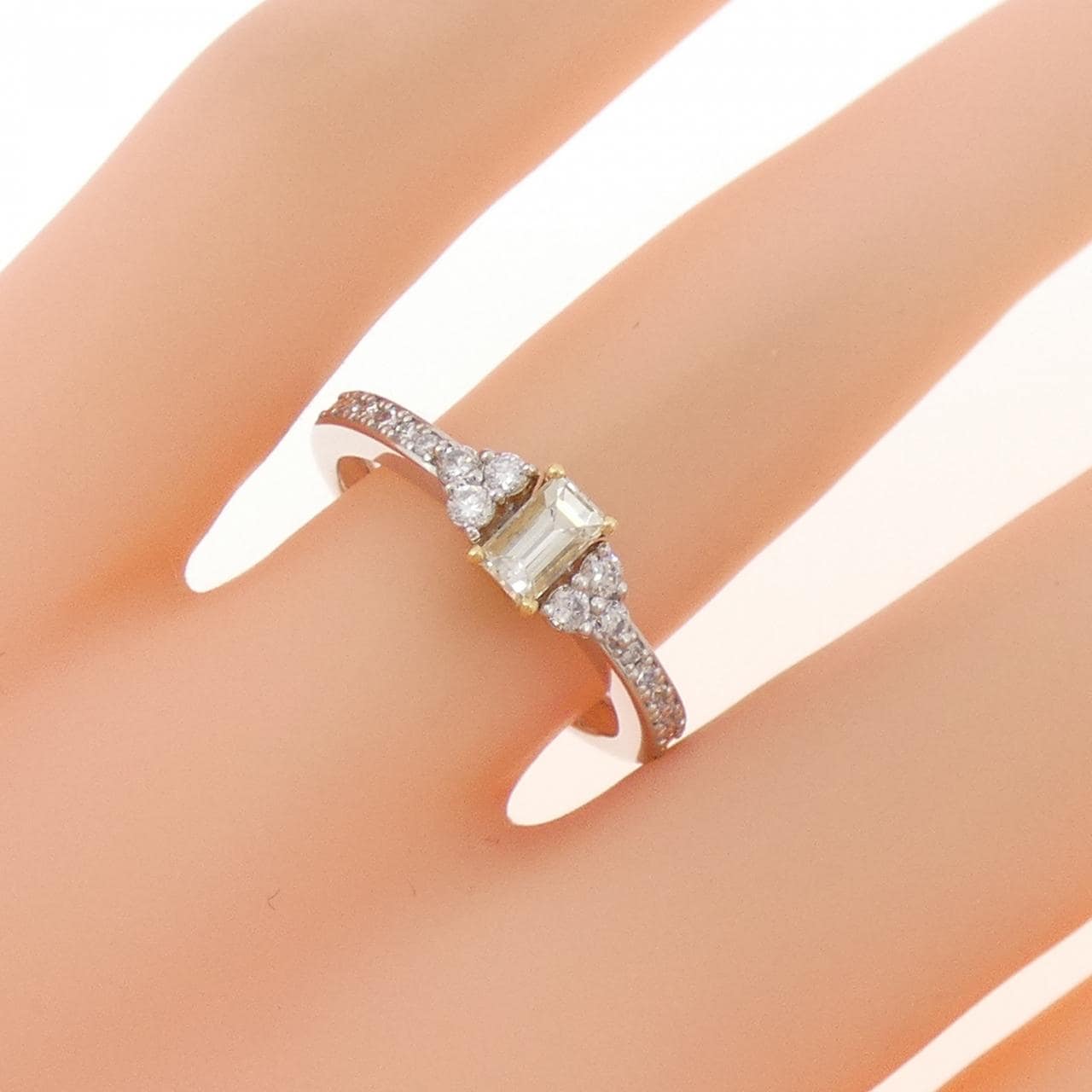 PT950/K18YG ダイヤモンド リング 0.269CT
