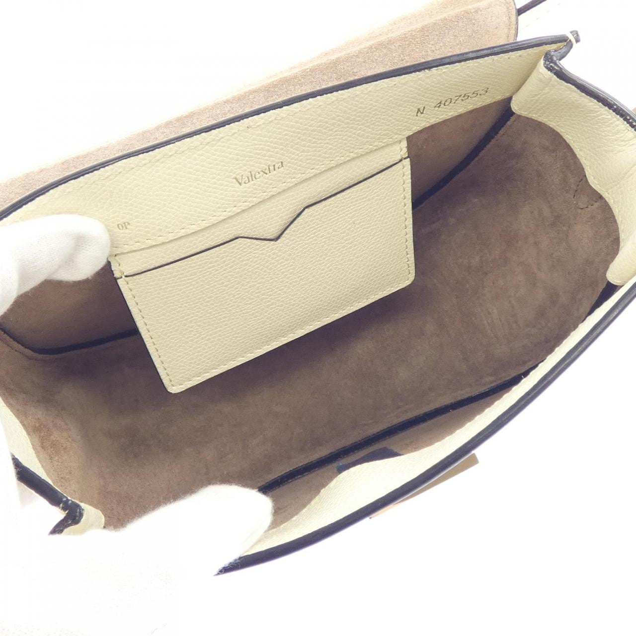 ヴァレクストラ VALEXTRA イジィデ ISIDE クロスボディ BAG