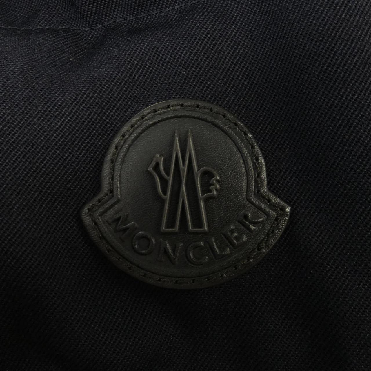 モンクレール MONCLER ダウンジャケット