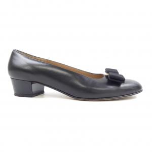 サルヴァトーレフェラガモ SALVATORE FERRAGAMO パンプス