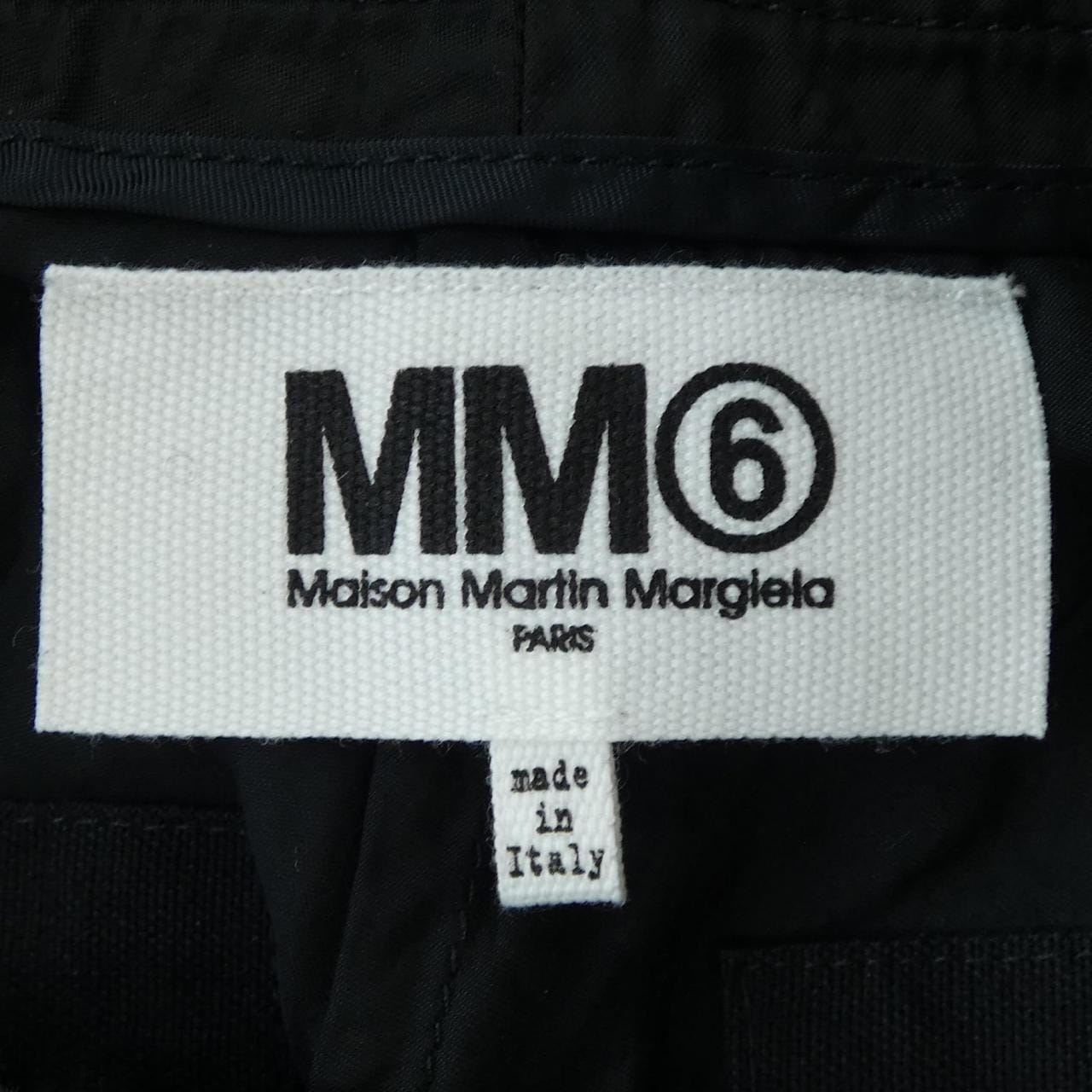 エムエムシックス MM6 S32MU0072 ショートパンツ