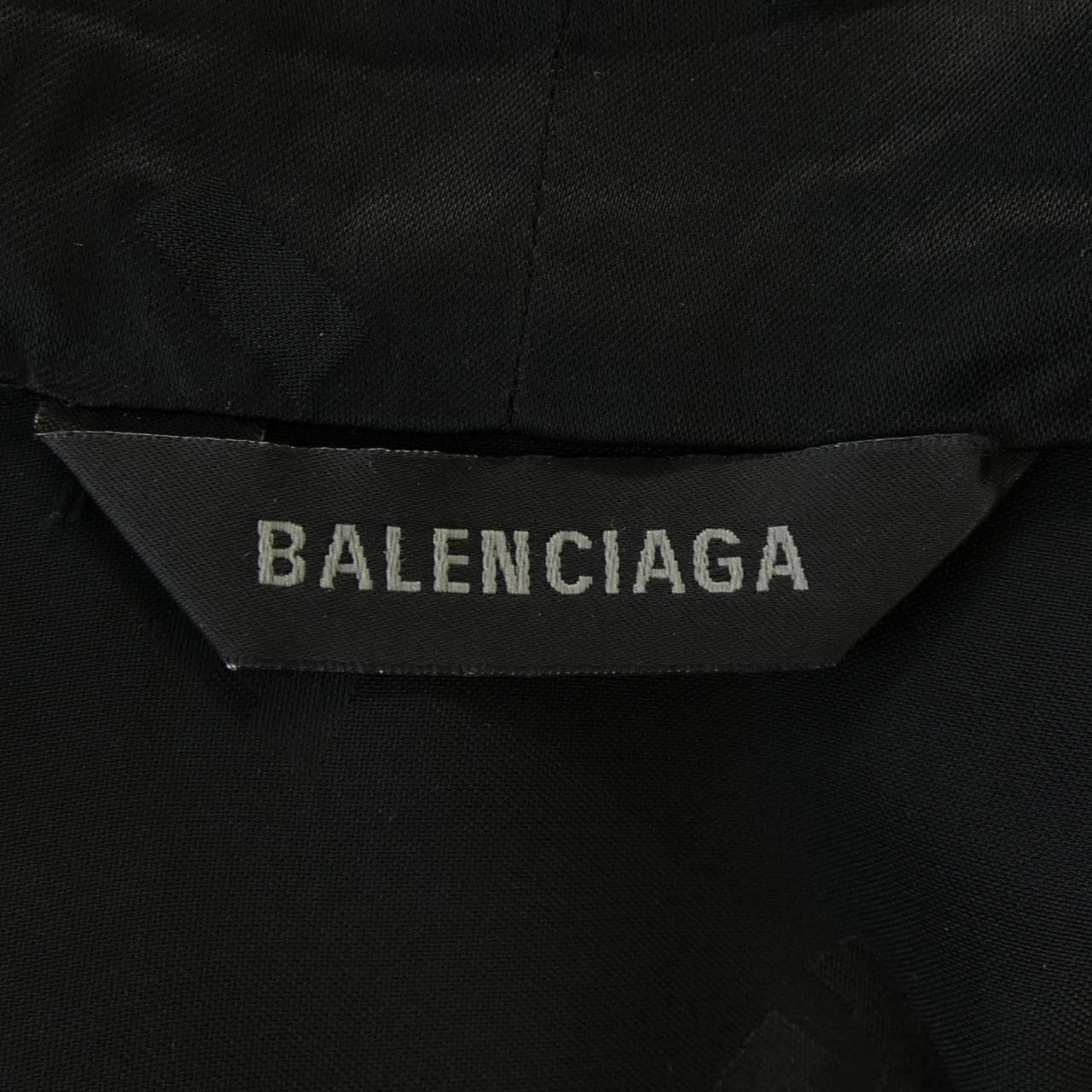 バレンシアガ BALENCIAGA 725061 TNO05 トップス