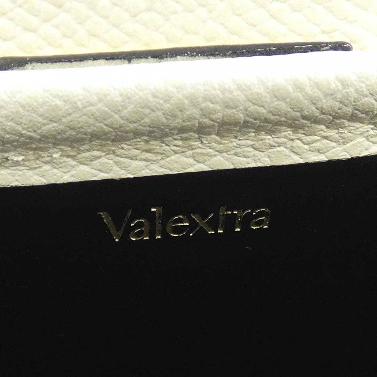 ヴァレクストラ VALEXTRA トリックトラック シェイプドハント SGSR0027028LRDTA99 BAG