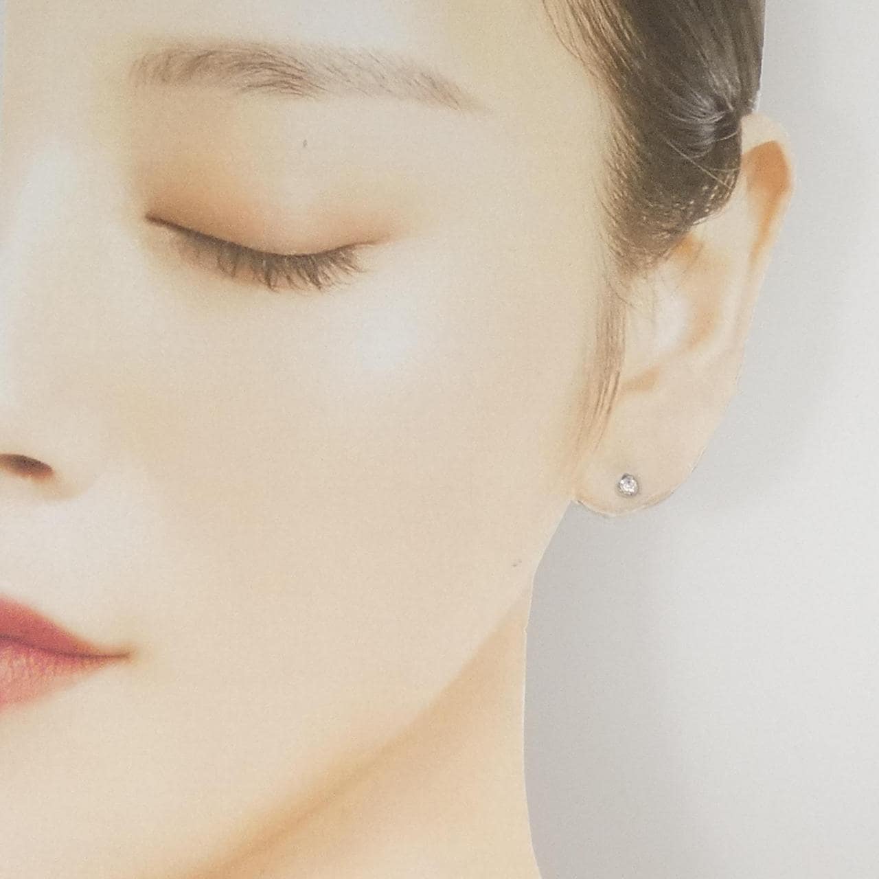 K10WG ソリティア ダイヤモンド ピアス