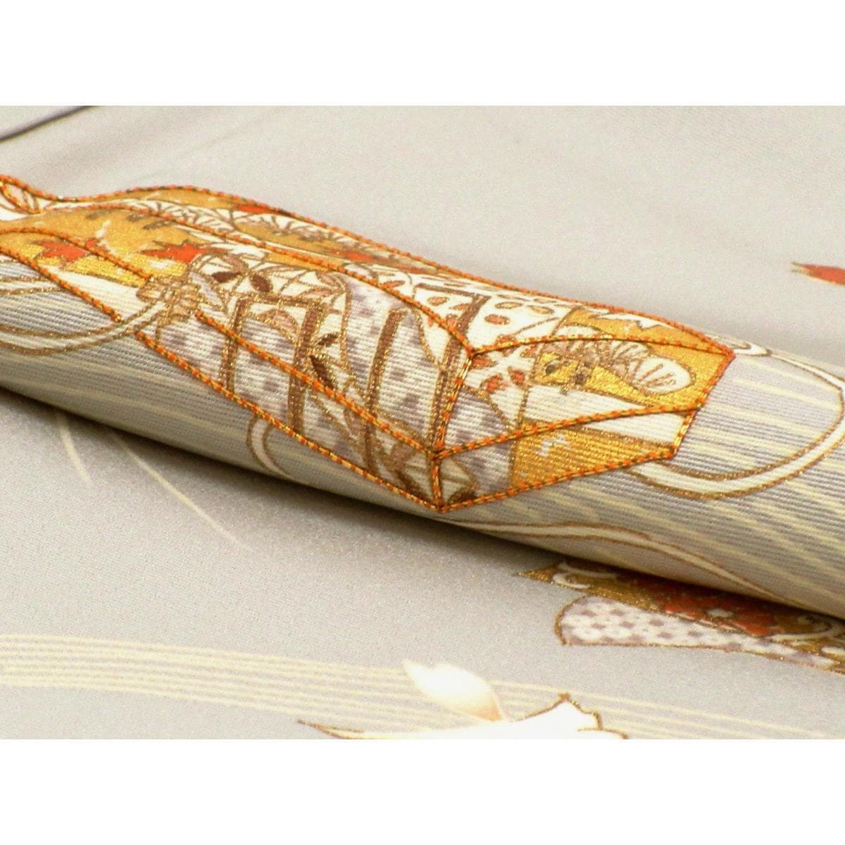 【未使用品】訪問着　友禅金彩加工　刺繍入り