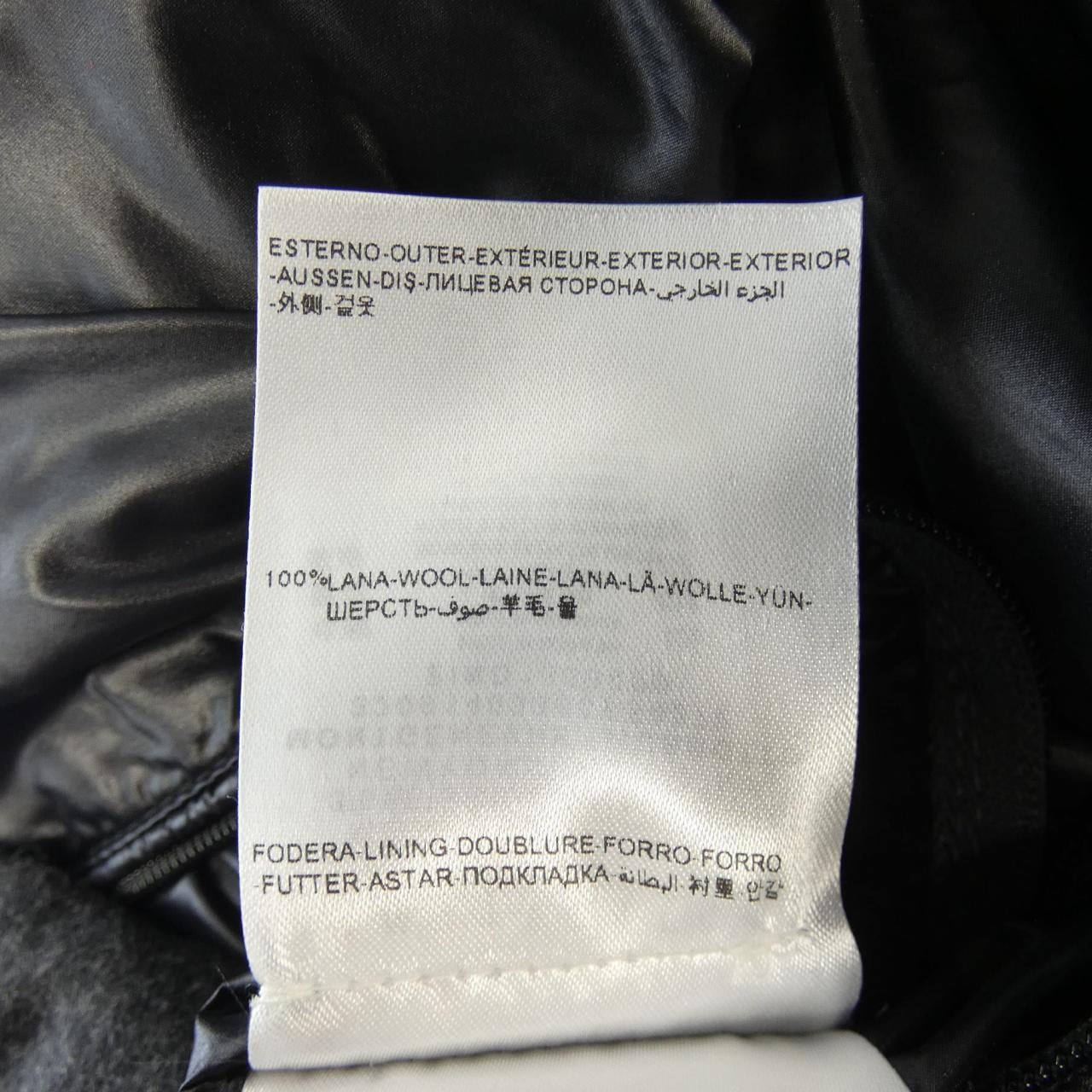 モンクレール MONCLER ダウンジャケット