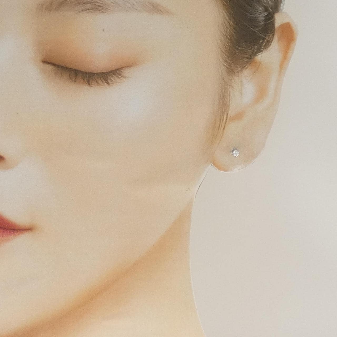 PT900 ソリティア ダイヤモンド ピアス 0.10CT