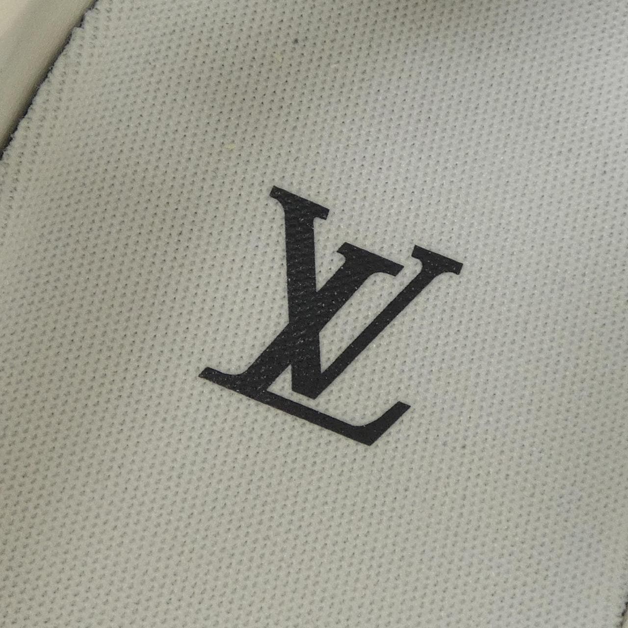ルイヴィトン LOUIS VUITTON LVトレイナーライン スニーカー