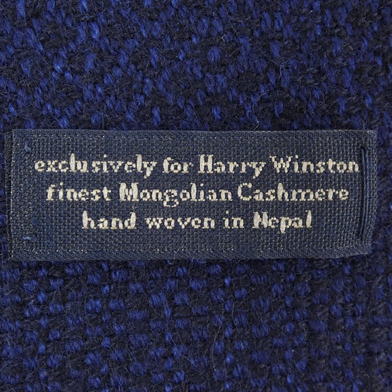 HARRY WINSTON HARRY WINSTON STOLE