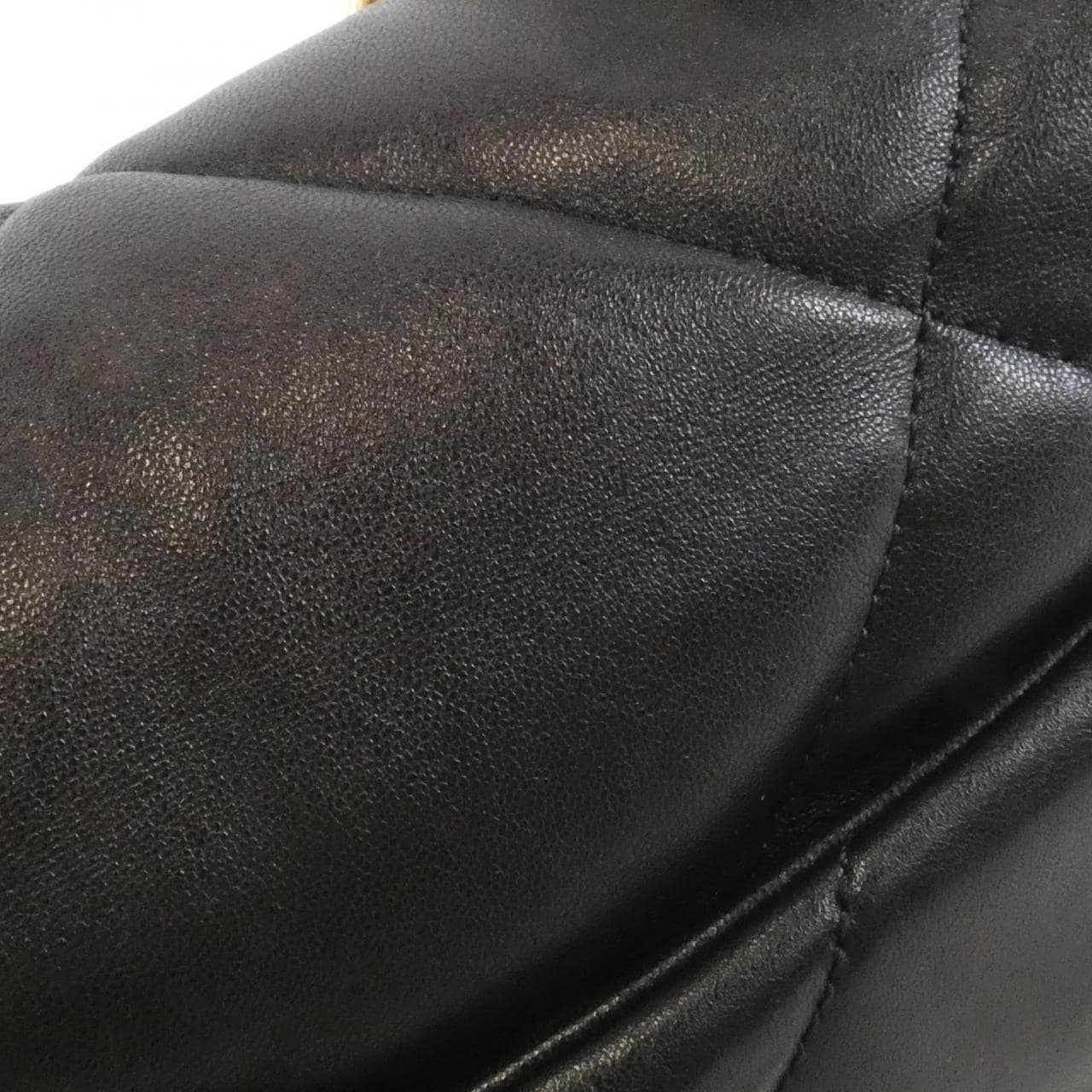 シャネル シャネル19 ライン AS1160 ショルダーバッグ