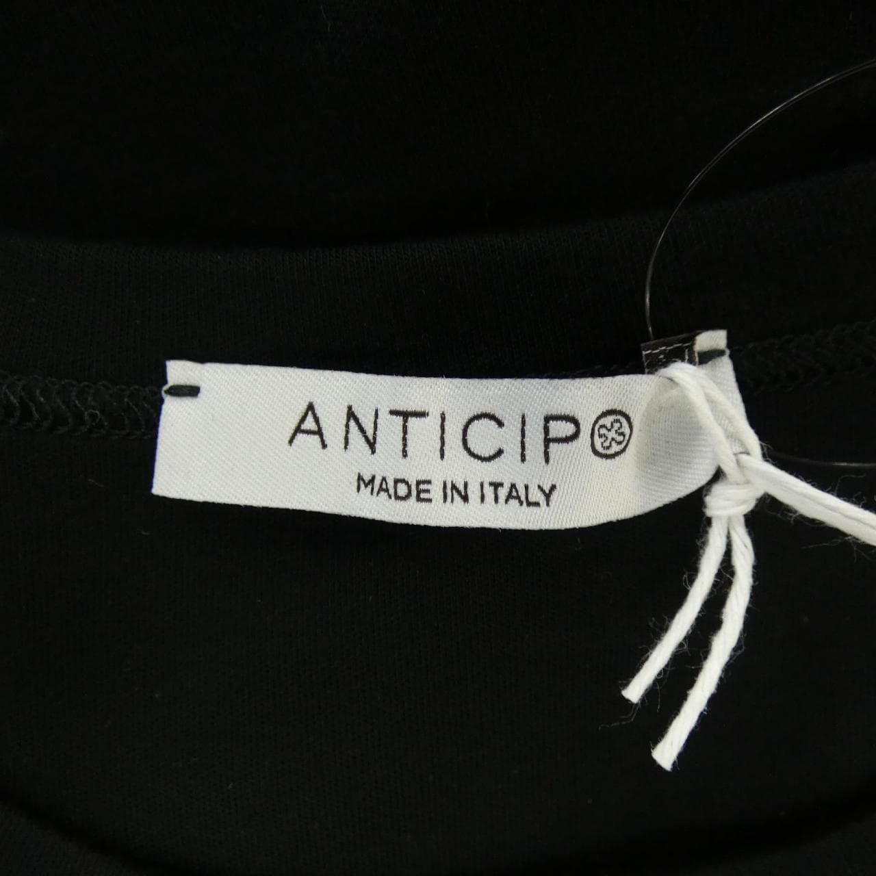 アンティーチポ ANTICIPO Tシャツ