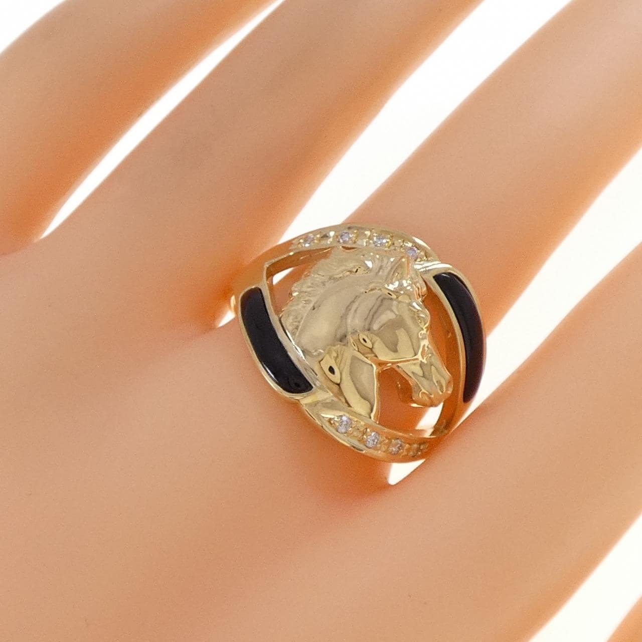 [BRAND NEW] K18YG Horse Onyx Ring
