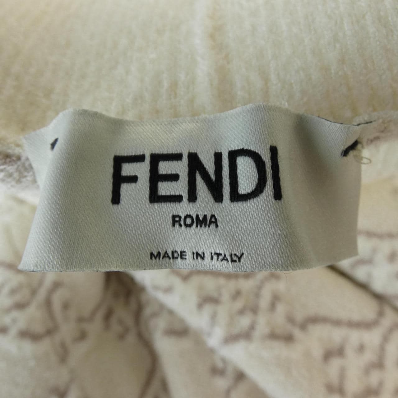 フェンディ FENDI FZX713 AHED ニット