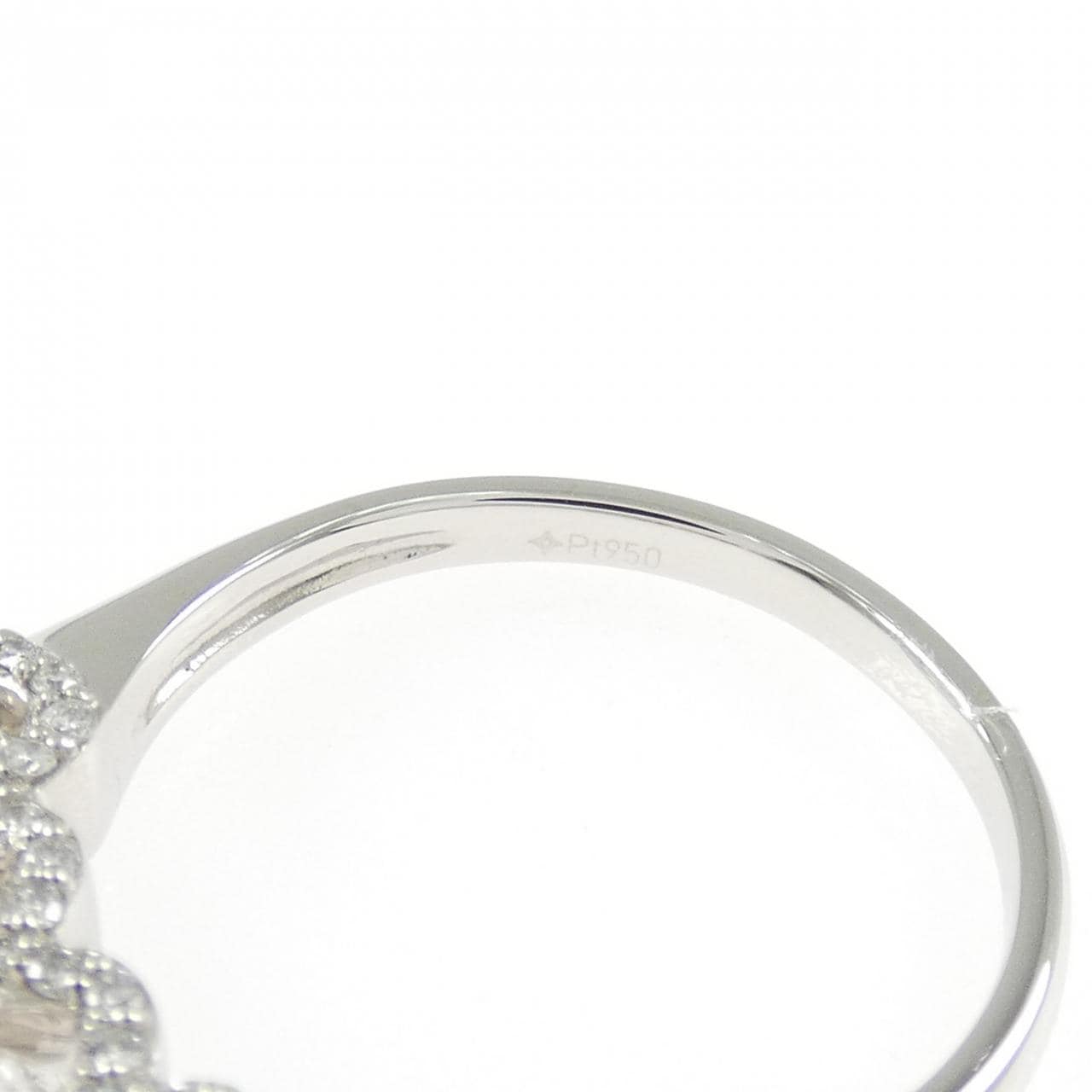 ジーエスティービー ダイヤモンド リング 0.70CT