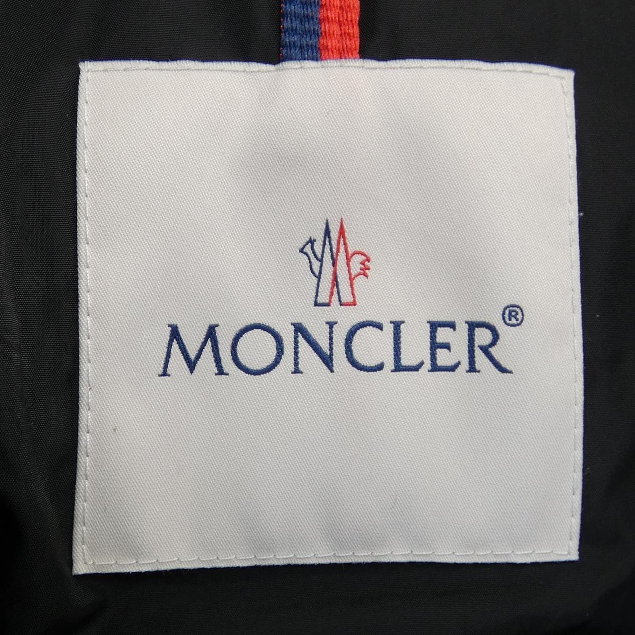 モンクレール MONCLER ダウンジャケット