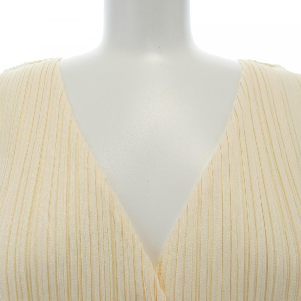 百褶PLEATS PLEASE背心