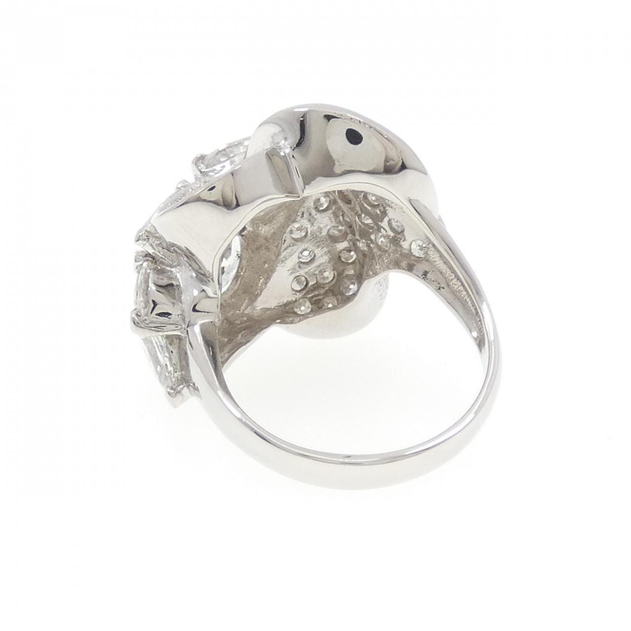 PT900 ダイヤモンド リング 2.69CT