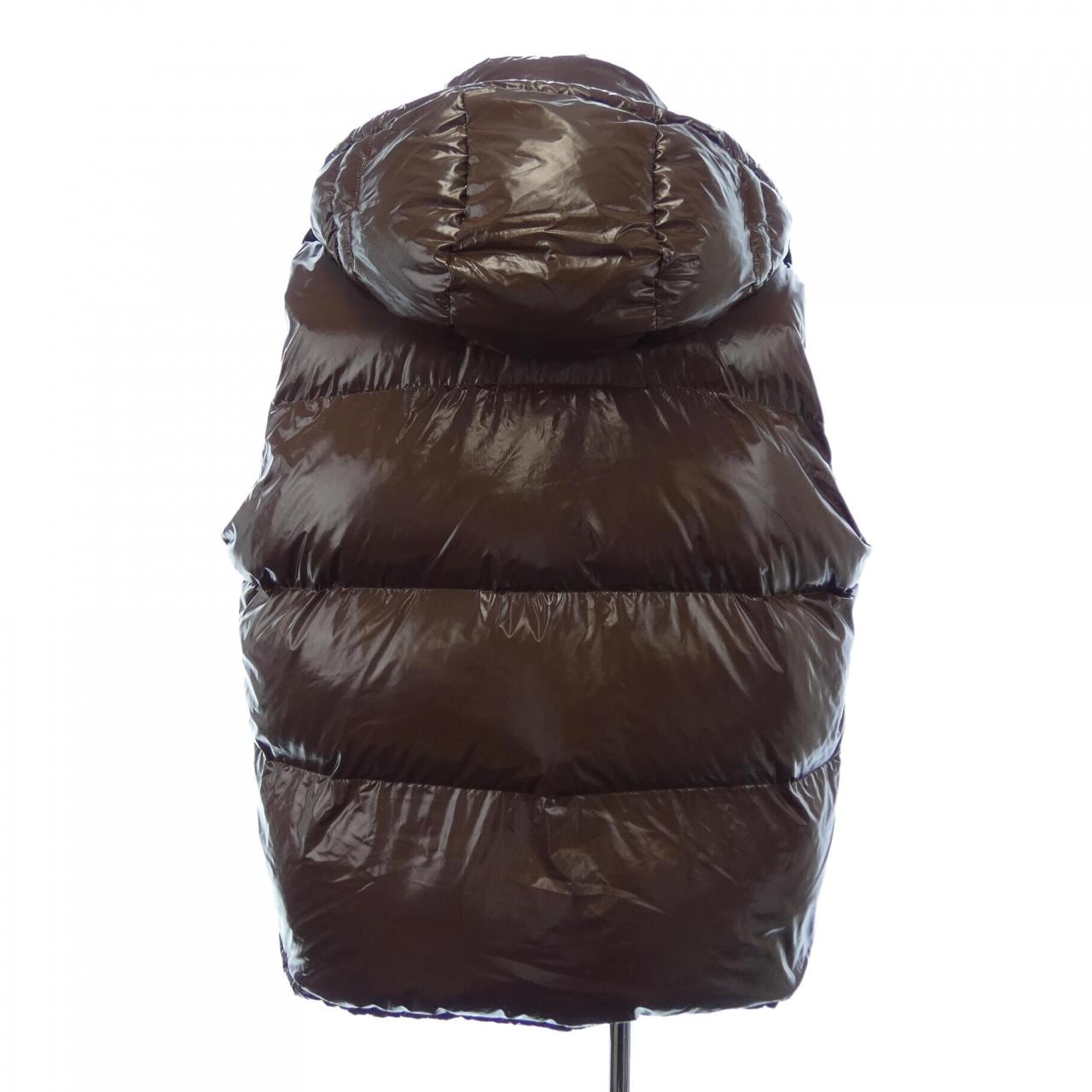 グッチ GUCCI ADIDAS 713715 ZAHET ダウンベスト